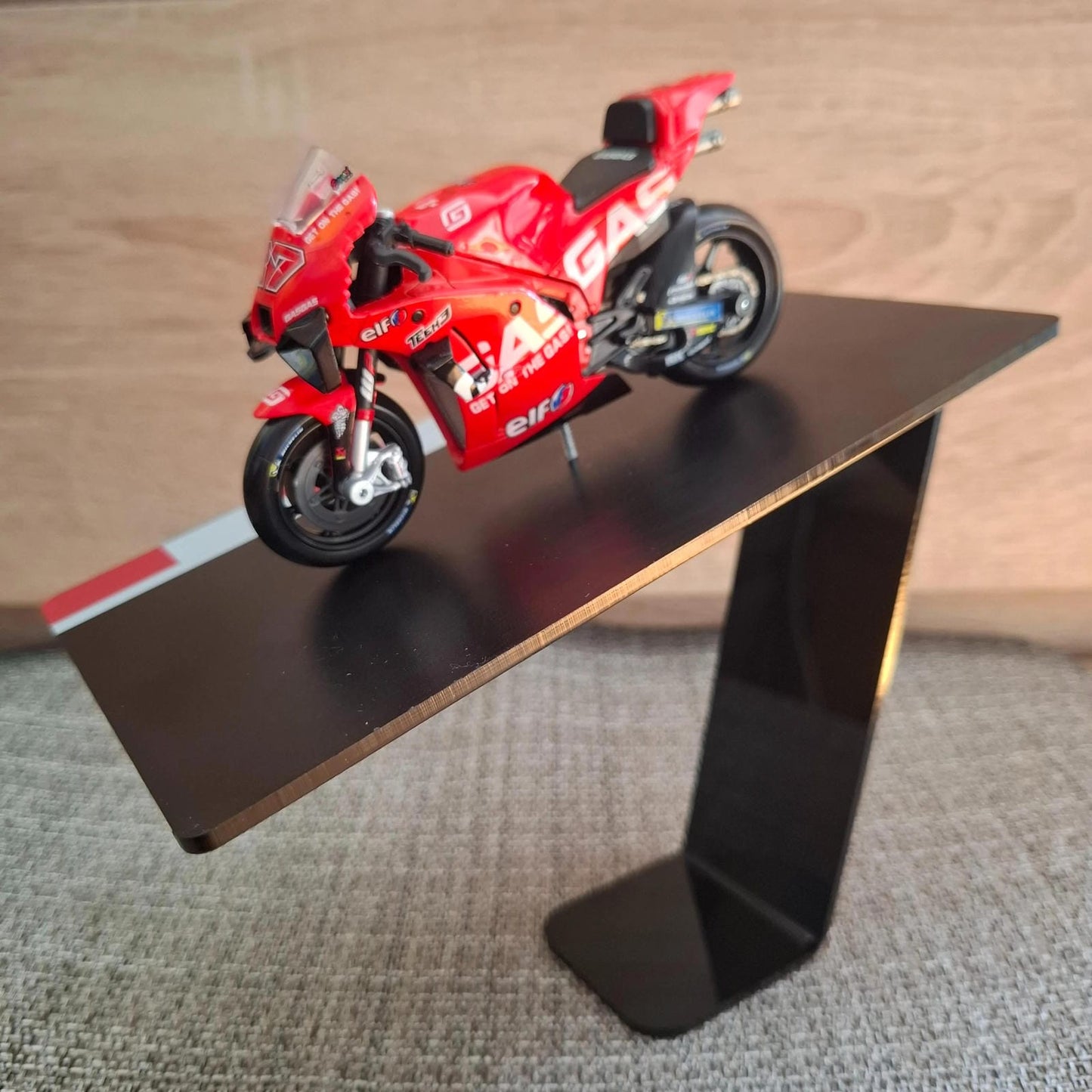 Moto Model with Stand (1:43 Scale) - Augusto Fernandez #37 - Moto Gift