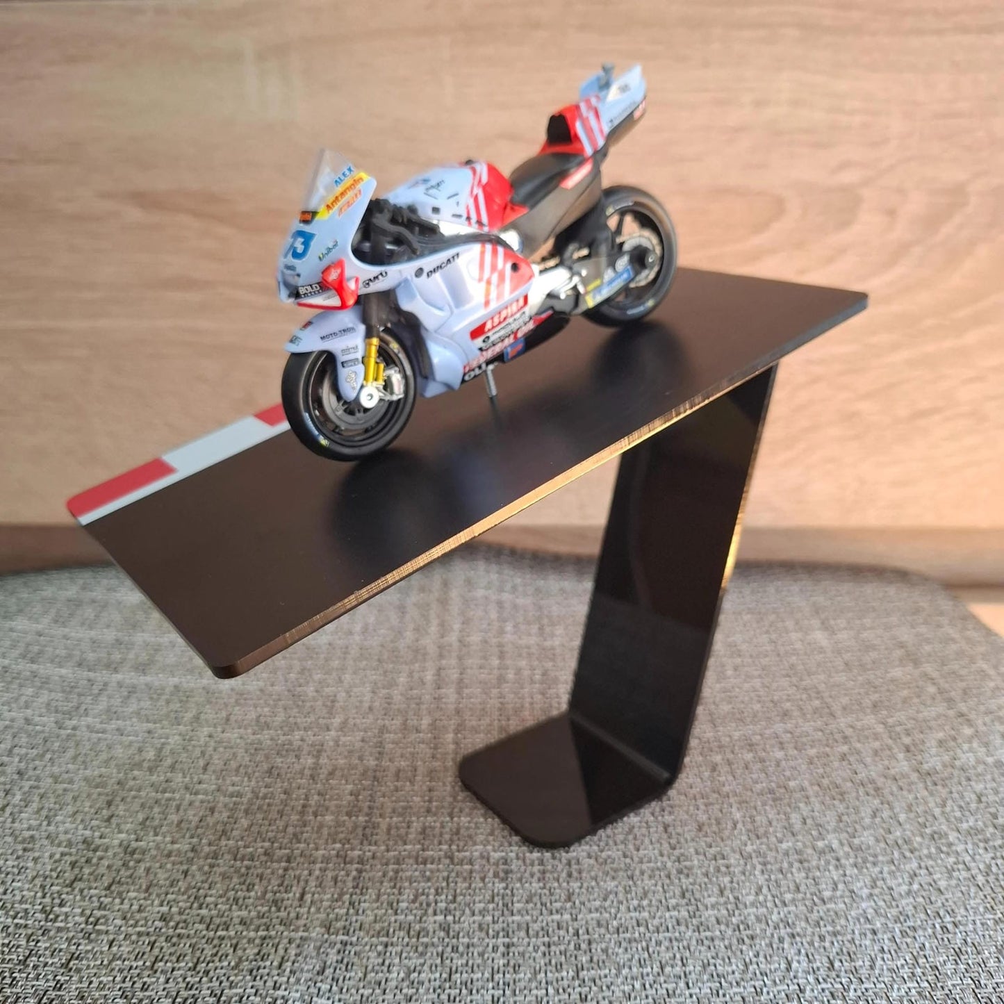 Moto Model with Stand (1:43 Scale) - Alex Marquez #73 - Moto Gift
