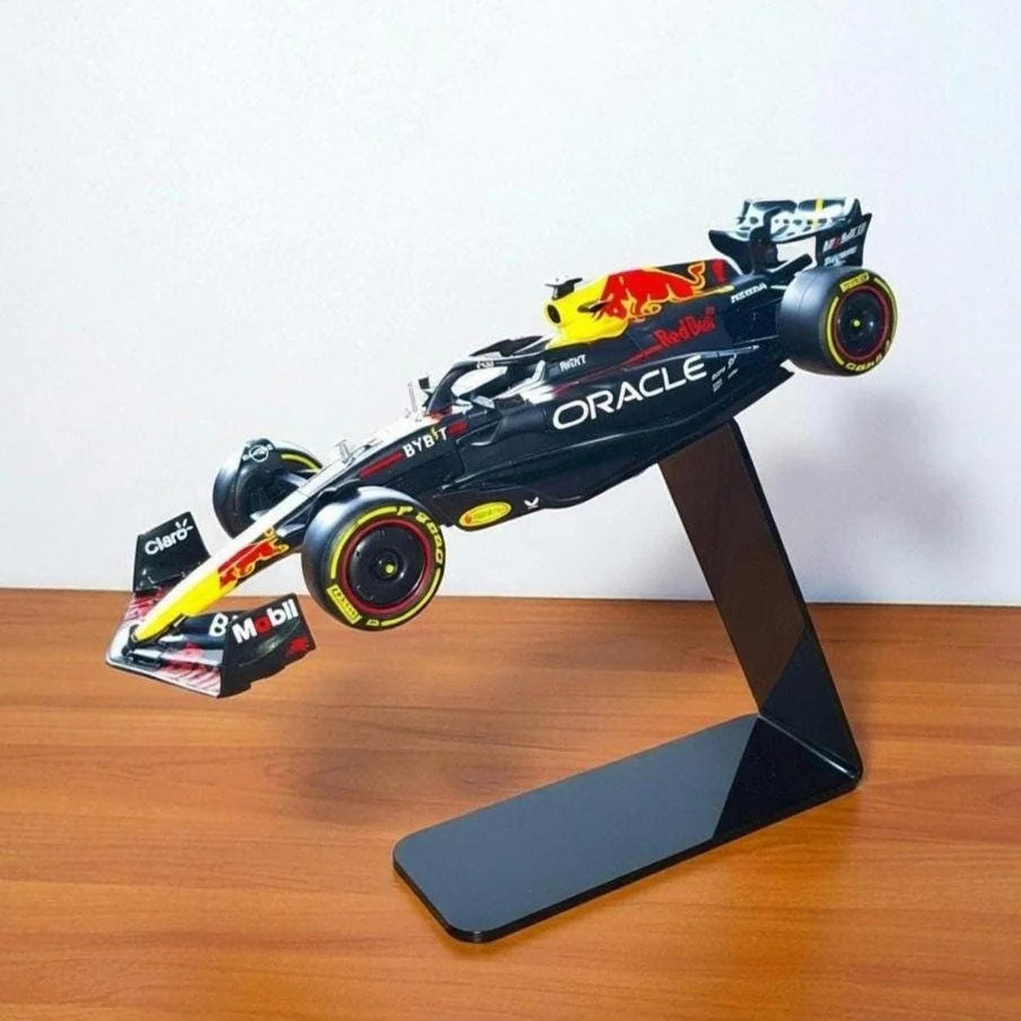 F1 RB19 Car Model 1:24 with Stand - Max Verstappen #1 - Formula 1 Gift