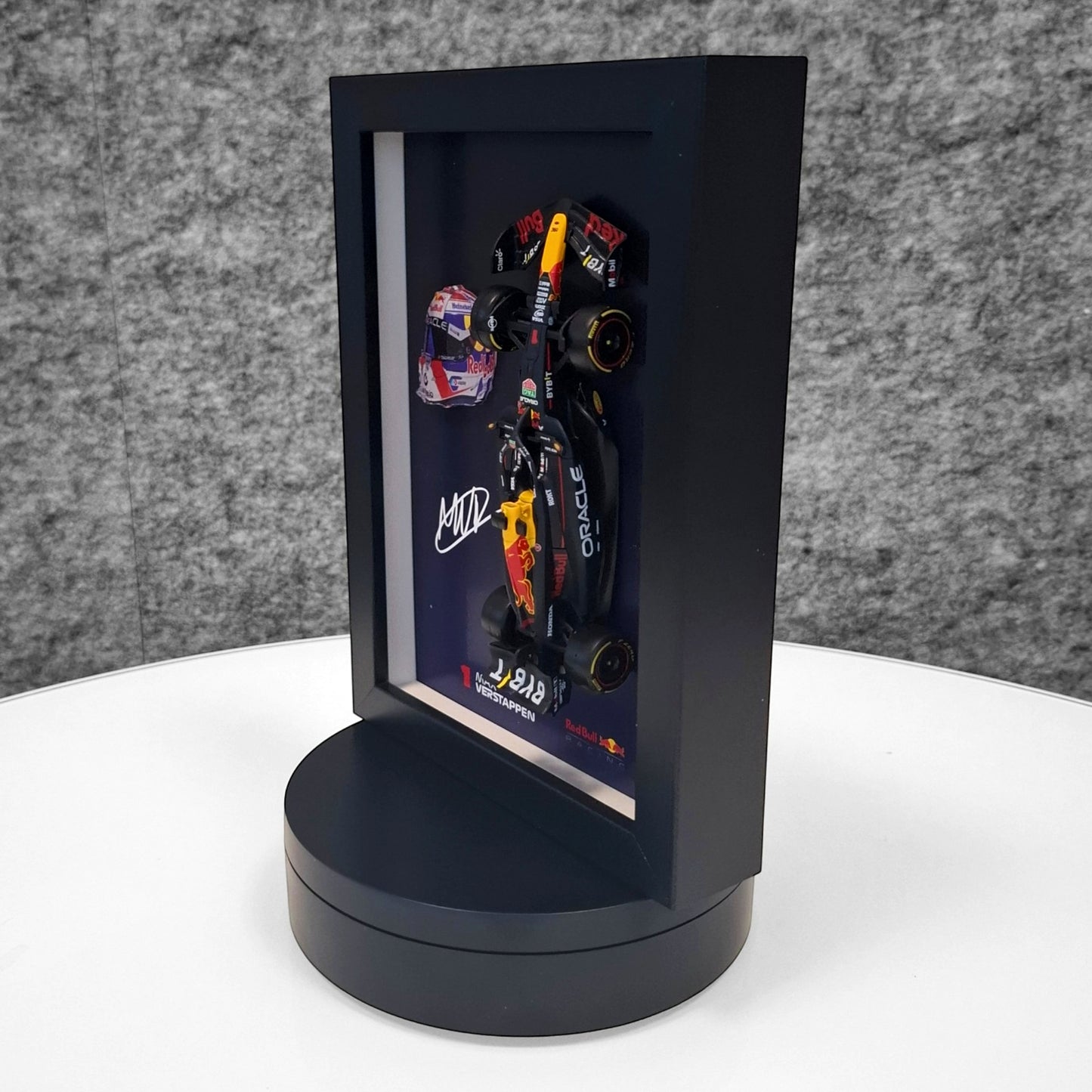 Max Verstappen F1 Frame with RB 1:43 Scale Car, 3D Helmet and Signature
