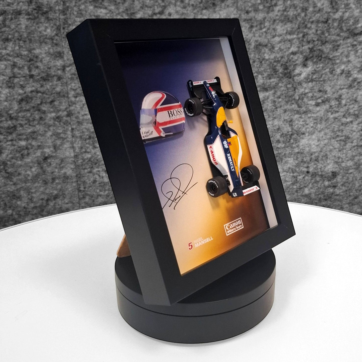 Nigel Mansell F1 Frame with Canon Wlliams Team 1:43 Scale Car, 3D Helmet and Signature