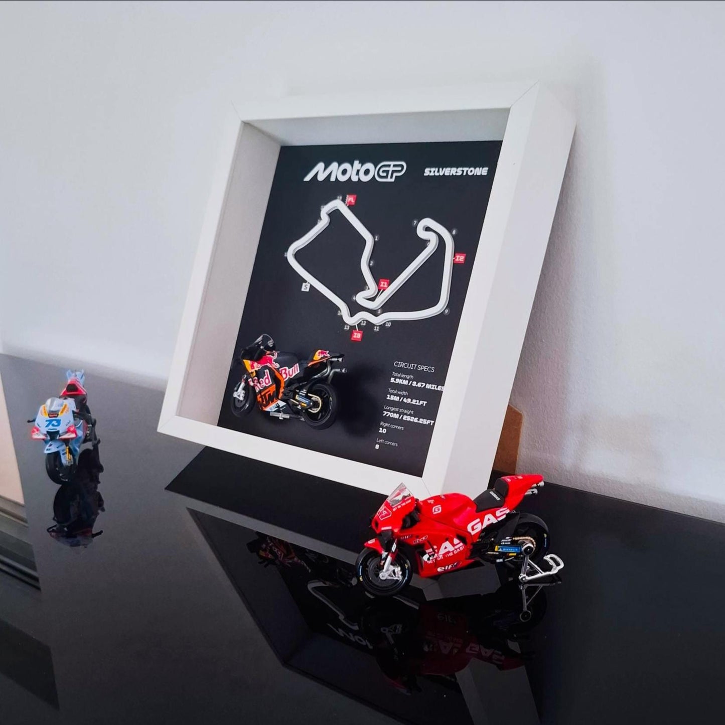 Silverstone Moto Circuit 3D Framed Art with Motorcycle Model - UK Racing Gift