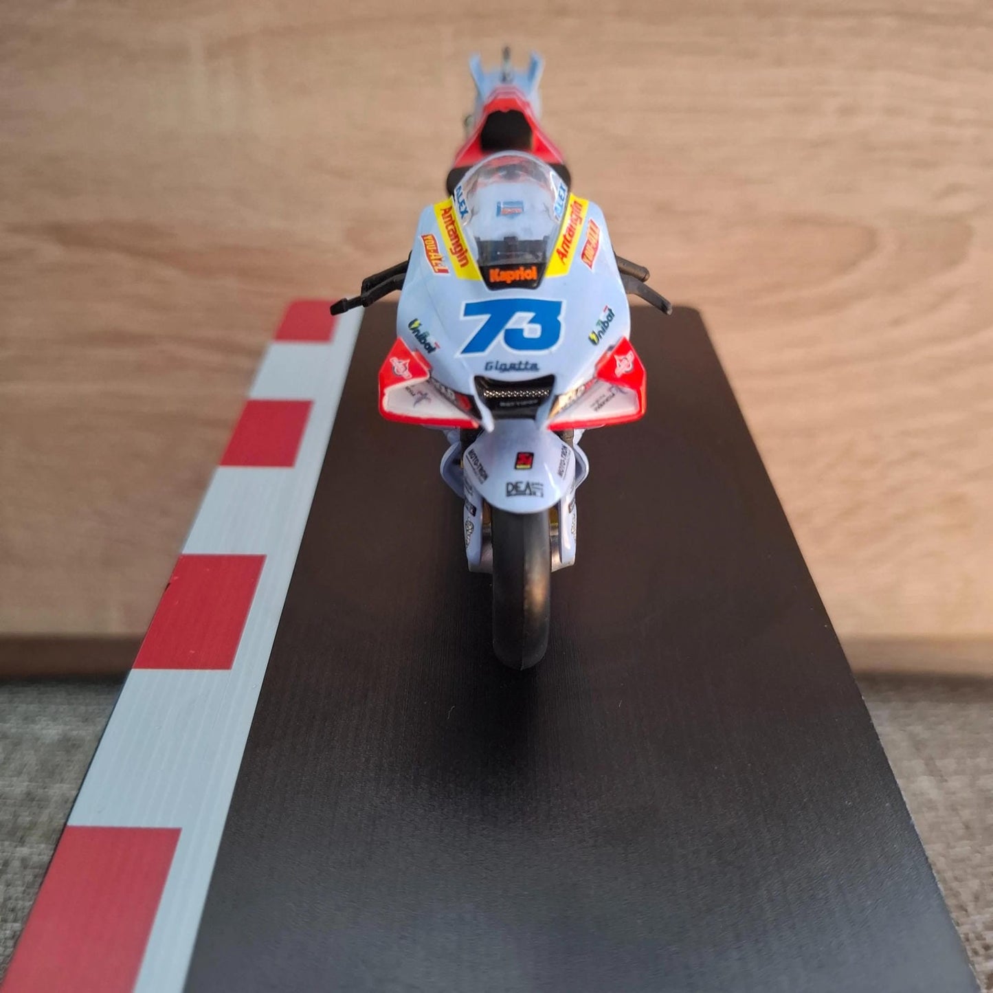 Moto Model with Stand (1:43 Scale) - Alex Marquez #73 - Moto Gift
