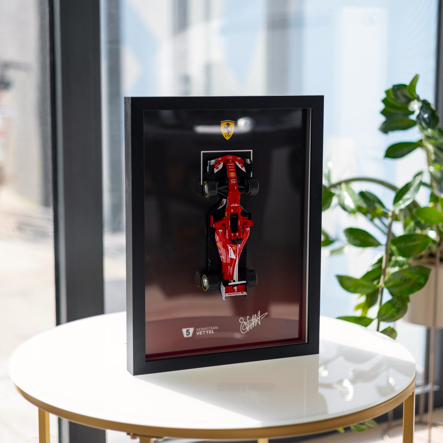 Sebastian Vettel F1 Frame with Ferrari 1:24 Scale Car - Background with Name and Signature - 30x40cm Display - Formula 1 Gift