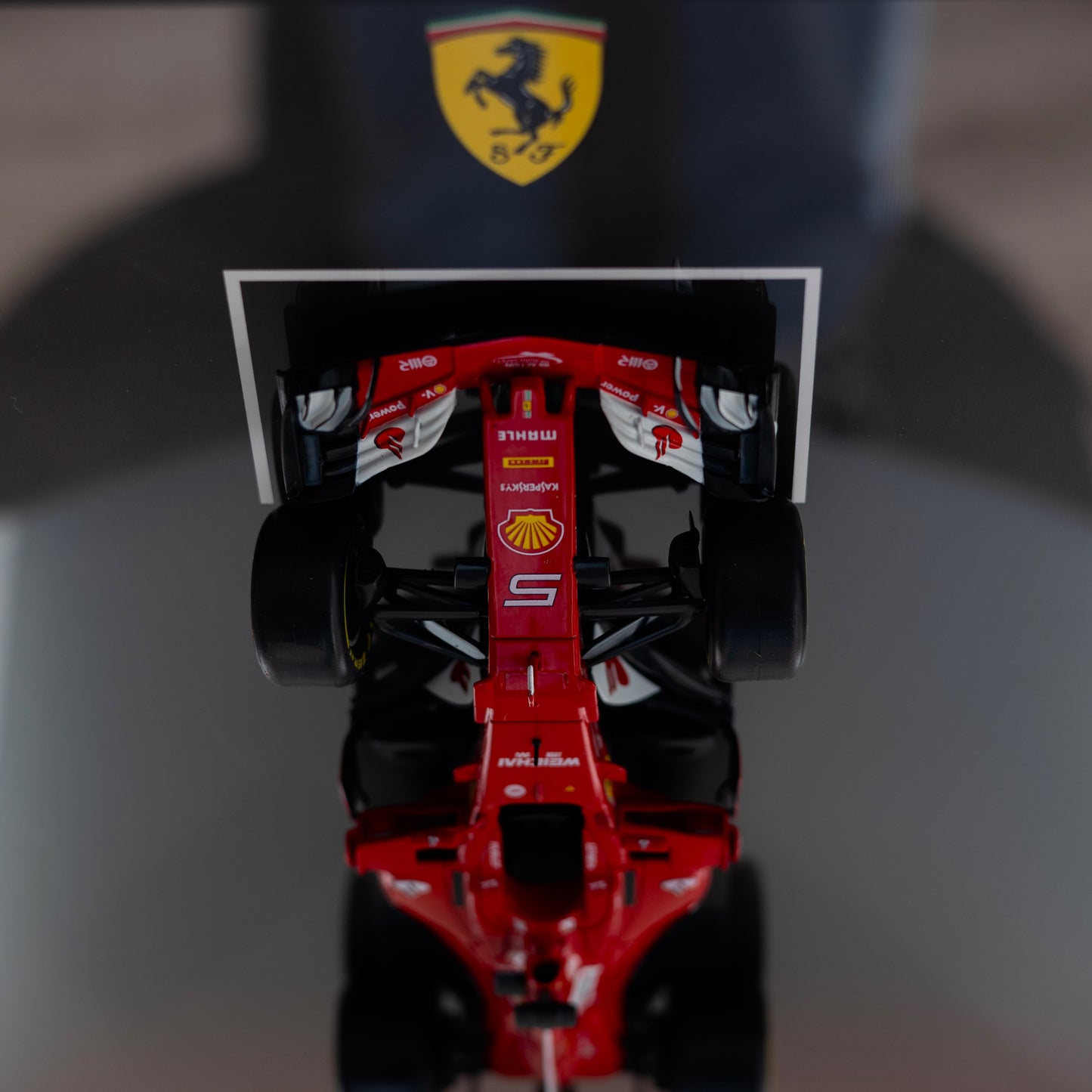 Sebastian Vettel F1 Frame with Ferrari 1:24 Scale Car - Background with Name and Signature - 30x40cm Display - Formula 1 Gift