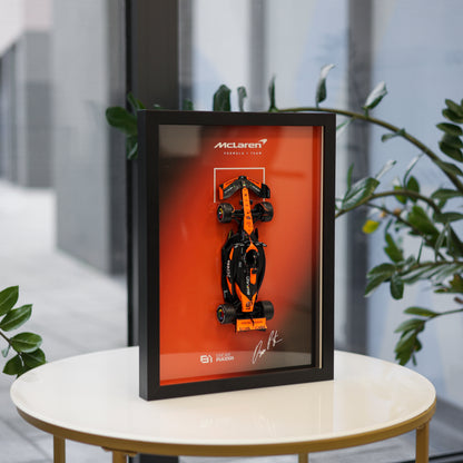 Oscar Piastri F1 Frame with McLaren 1:24 Scale Car - High-Quality Printed Background with Signature - 30x40cm Display - Formula 1 Gift