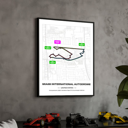 Framed Formula 1 Track Poster – 2025 F1 Grand Prix Circuit Map – Miami – Full Color Layout – Physical Motorsport Print – 50x70cm