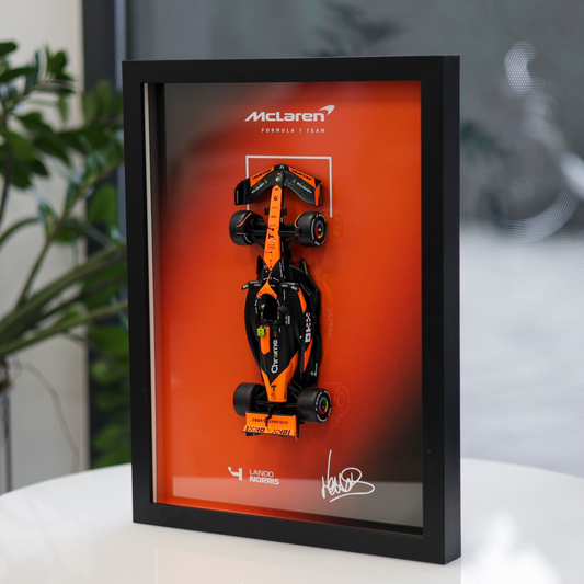 Lando Norris F1 Frame with McLaren 1:24 Scale Car - High-Quality Printed Background with Signature - 30x40cm Display - Formula 1 Gift