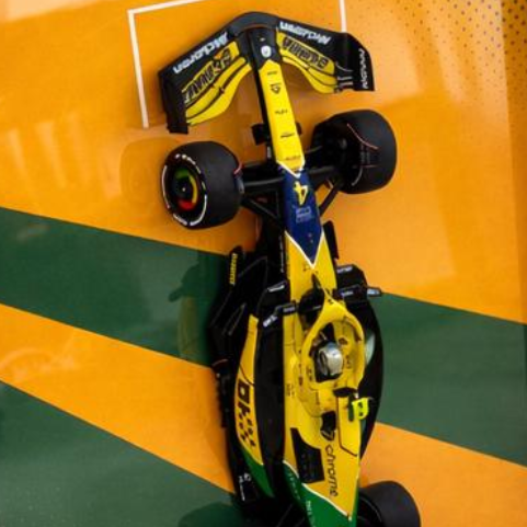 Lando Norris F1 - McLaren - 3D Framed Artwork (XL) – 1:18 Car Model - 40x50cm