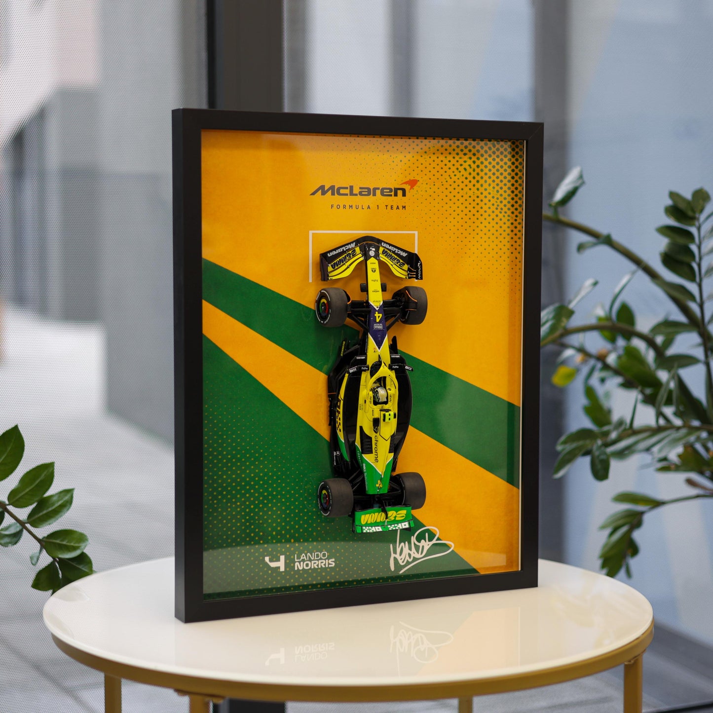 Lando Norris F1 - McLaren - 3D Framed Artwork (XL) – 1:18 Car Model - 40x50cm