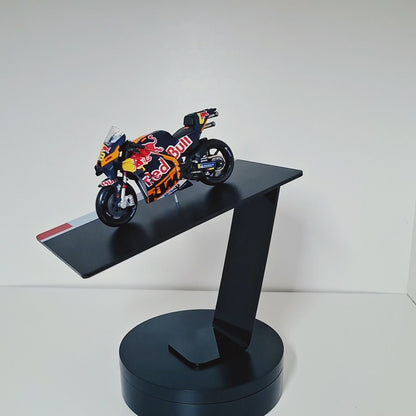 Moto Model with Stand (1:43 Scale) - Brad Bidner #33 - Moto Gift