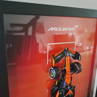 Oscar Piastri F1 Frame with McLaren 1:24 Scale Car - High-Quality Printed Background with Signature - 30x40cm Display - Formula 1 Gift